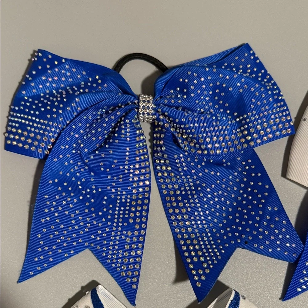 Cheer Blue and White Bow Set